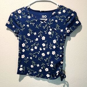 SO GIRLS NAVY FLORAL SHORTSLEEVE TOP SZ MEDIUM
